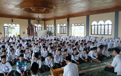 Istighosah dan Doa Bersama Jumat Kliwon Penutup Semester Gasal di MIN Pekalongan